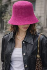 Bob En Maille Texturée À Bord Souple Esprit Urbain Chic