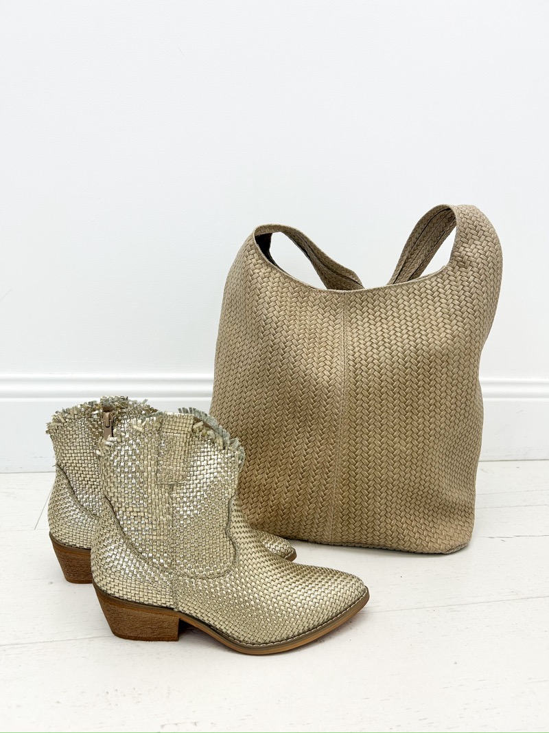 IMG_0581 Bottines Dorées à Esprit Western Chic – Image 1