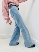 Jean Coupe Wide Leg – modernité affirmée et confort structuré – Image 5