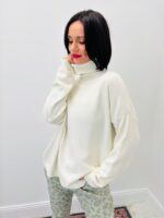 Pull Col Roulé en Maille Douce – Confort Absolu & Élégance Décontractée