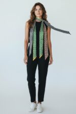 Foulard Satiné À Motifs Graphiques Esprit Chic & Polyvalent – Image 3