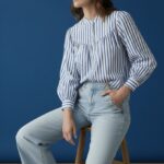 Chemise Rayée Bleue À Empiècement Structuré Et Manches Amples