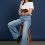 Jean Large En Denim Délavé Clair À Coupe Droite Moderne