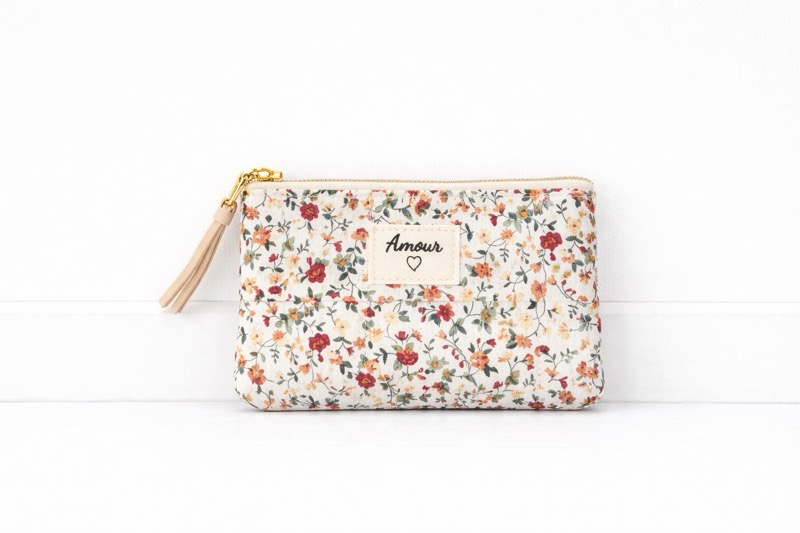 E87F3392-BFAB-454E-988F-8FB2A940E00F Mini Pochette Liberty “Amour” – Image 1