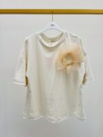 T-Shirt En Coton Avec Broche Fleur Amovible – Image 4