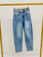 Jean Coupe Mom Intemporel Moderne – Image 5