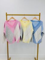 Pull Col V Motif Argyle Élégance Douce – Image 7