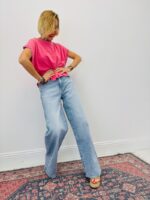 T-Shirt Rivets Manches Structurées – Esprit Minimal Chic – Image 4