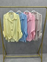 Blouse Fluide Pastel À Boutonnage Bijou – Élégance Décontractée Grande Taille – Image 3