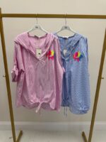 Blouse Rayée Grande Taille À Capuche – Détail Brodé Coloré & Esprit Casual Chic – Image 3