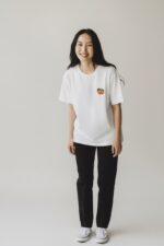 T-Shirt En Coton À Broderie Fruit Et Accessoire Décoratif – Image 3