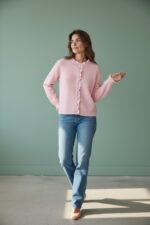 Gilet Maille Douce À Volants Délicats