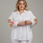 Chemise Blanche Broderies Florales Manches – Élégance Bohème Moderne