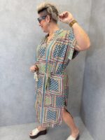 Robe Midi Grande Taille À Imprimé Graphique Ethnique & Taille Ajustable – Image 3