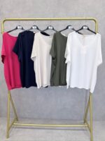 T-Shirt Grande Taille Fluide Col V À Manches Courtes – Image 3