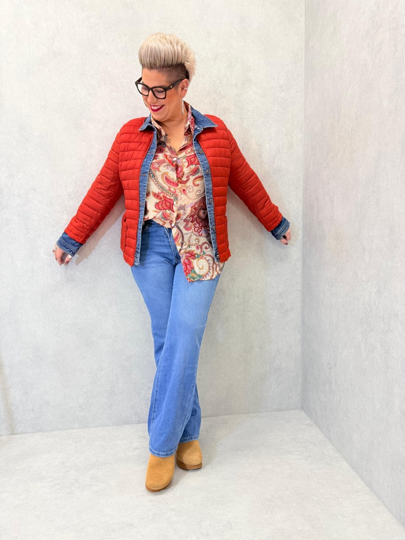 fd324c64-68e2-48a8-9836-e927c055a9b1 Veste matelassée bicolore esprit denim – Élégance casual & confort absolu – Image 1